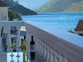 Koukouapartments & Suites, hotel en Vathí - Ítaca