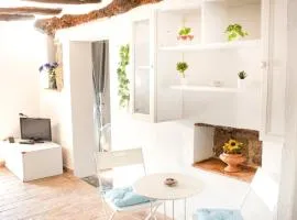 Casa nella roccia