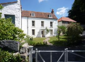 The Old Barn at Trymwood, hotel cerca de Blaise Hamlet, Bristol