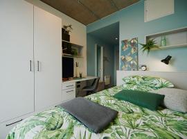 Modern 3 Bedroom Apartments and Private Bedrooms at The Loom in Dublin, apartman Dublinban