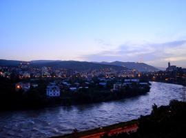 Hotel Rich, hotell sihtkohas Tbilisi City lennujaama Thbilisi rahvusvaheline lennujaam - TBS lähedal