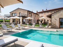 Magari Estates Boutique Hotel, hotel Colognola ai Colliban