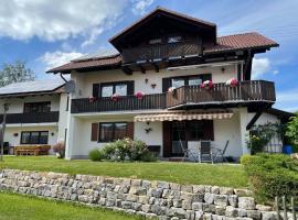 Lovely apartment in Wildsteig with furnished garden and bbq, hotel di Wildsteig