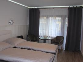Moderne und helle Ferienwohnung am Plöner See, apartment in Bosau