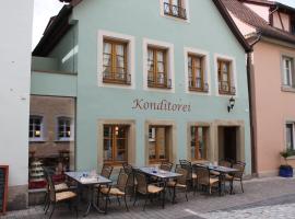 Hotel Uhl: Rothenburg ob der Tauber'de bir otel