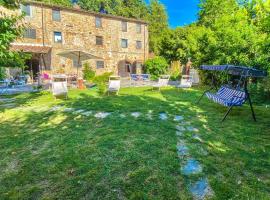 Guest House Antico Frantoio Pietrasanta Affittacamere, hotel in Pietrasanta