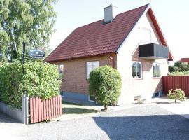 Kärraton Stugor Centrala Åhus, beach rental in Åhus