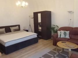 LUNA, struttura con onsen a Oradea