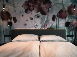 CHICLIVING Appartements, holiday rental in St. Wolfgang