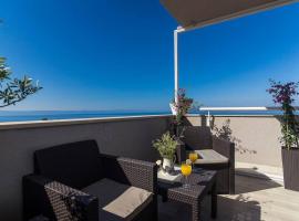Deluxe apartment Beni Makarska, 4 person SEA VIEW
