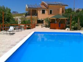 5 bedrooms villa with private pool furnished garden and wifi at Bompensiere, vacation home in Bompensiere