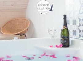 Domaine de la Mer, hotel v destinaci Woignarue