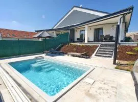 no 121 Villa BaCasba with heated and covered pool