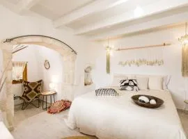Kamaraki suites