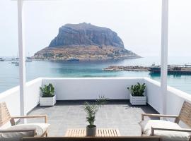 LULU - Self Catering Accommodation, hotel in Monemvasia