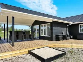 8 person holiday home in Læsø