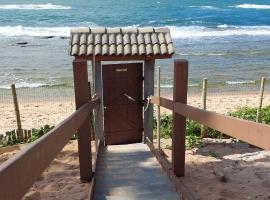 Casa à Beira-Mar com internet em Arembepe: Arembepe'de bir engelli dostu otel