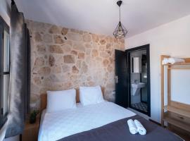 Solo Boutique Hotel, hotel in Old Town Kaleici, Antalya