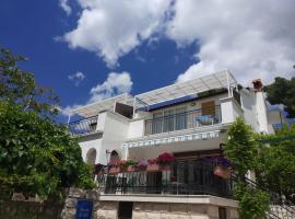 Casa Tomadero، فندق في بول