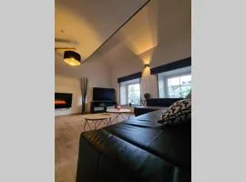 "Philled With Love" by Phils Cottages