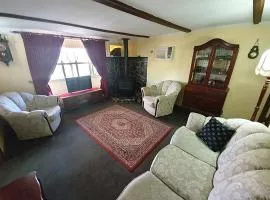 Ayers Burra - Historical 1851 Cottage
