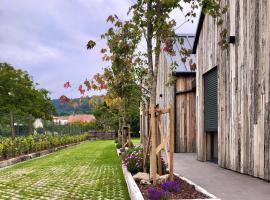 Casitas de Madera O Loureiro, hotel i Noia