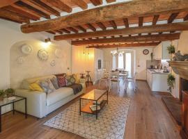 Il Nido nel Borgo Casa Vacanze, villa à Camaiore