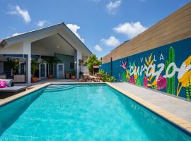 Villa Curazon met privézwembad vlakbij het strand!, hotel in Jan Thiel