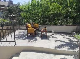 Modern apartment's at antique Villa City Center - no privat parking