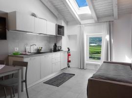 Appartamento Campagnola Mansardato, hotel v destinaci Riva del Garda