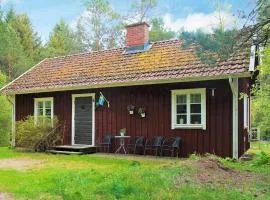 Two-Bedroom Holiday home in Åsarp 1