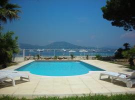Villa Playa del Sol - B2, apartament cu servicii hoteliere din Saint-Tropez