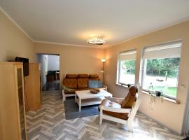 Bungalow in the Harz Mountains with terrace, hotel in Elbingerode