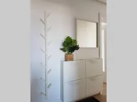 Living Home, apartament cu două dormitoare și două băi