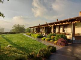 Fuente El Güeyu, golf hotel in Cangas de Onís
