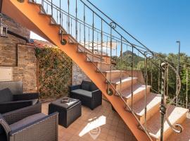 Mary's House - WiFi & Private Parking, casa vacanze a Gonnesa