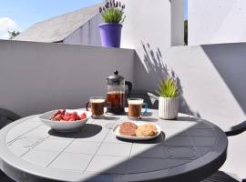 Causeway Coast Apartments Cora Marine, hotel in Ballycastle