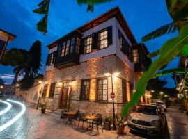 Cedrus Hotel – hotel w dzielnicy Stare Miasto Kaleici w mieście Antalya