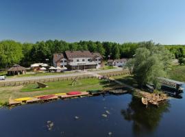 Otočki Virovi, hostel in Otok