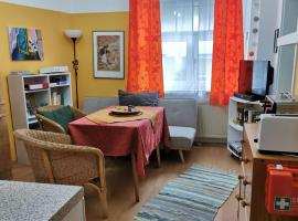 Ferienwohnung in idyllischer Lage, cheap hotel in Sauerthal