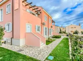 Medulin Luxury Apartments with beautiful garden 100 m from beach