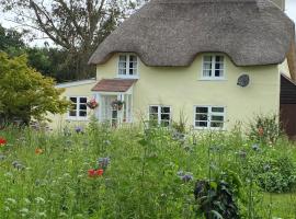 Primrose Cottage, hotel malapit sa Athelhampton House, Moreton