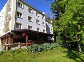 Pensjonat 4 Pory roku – hotel w mieście Duszniki Zdrój