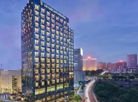 InterContinental Dongguan, an IHG Hotel - Free shuttle between the hotel and Exhibition Center during the Canton Fair, hotel em Dongguan