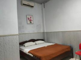 OYO 90529 Hotel Baruga Makassar, hotel Sultan Hasanuddin nemzetközi repülőtér - UPG környékén 