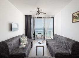 Grand Dodo's Triada Seaview Studios, hotel i Agia Triada