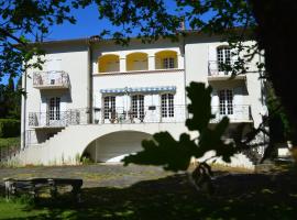 L'Escalère, hotell sihtkohas Arnaud-Guilhem