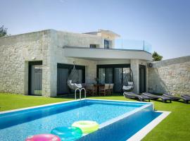 The Euphoria Club Luxury Villas, отель в Пефкохори