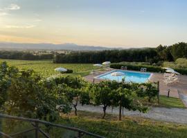 Poggio alle Vigne, casa de campo em Torgiano