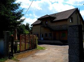 Stara Mleczarnia, šeimos būstas mieste Radków